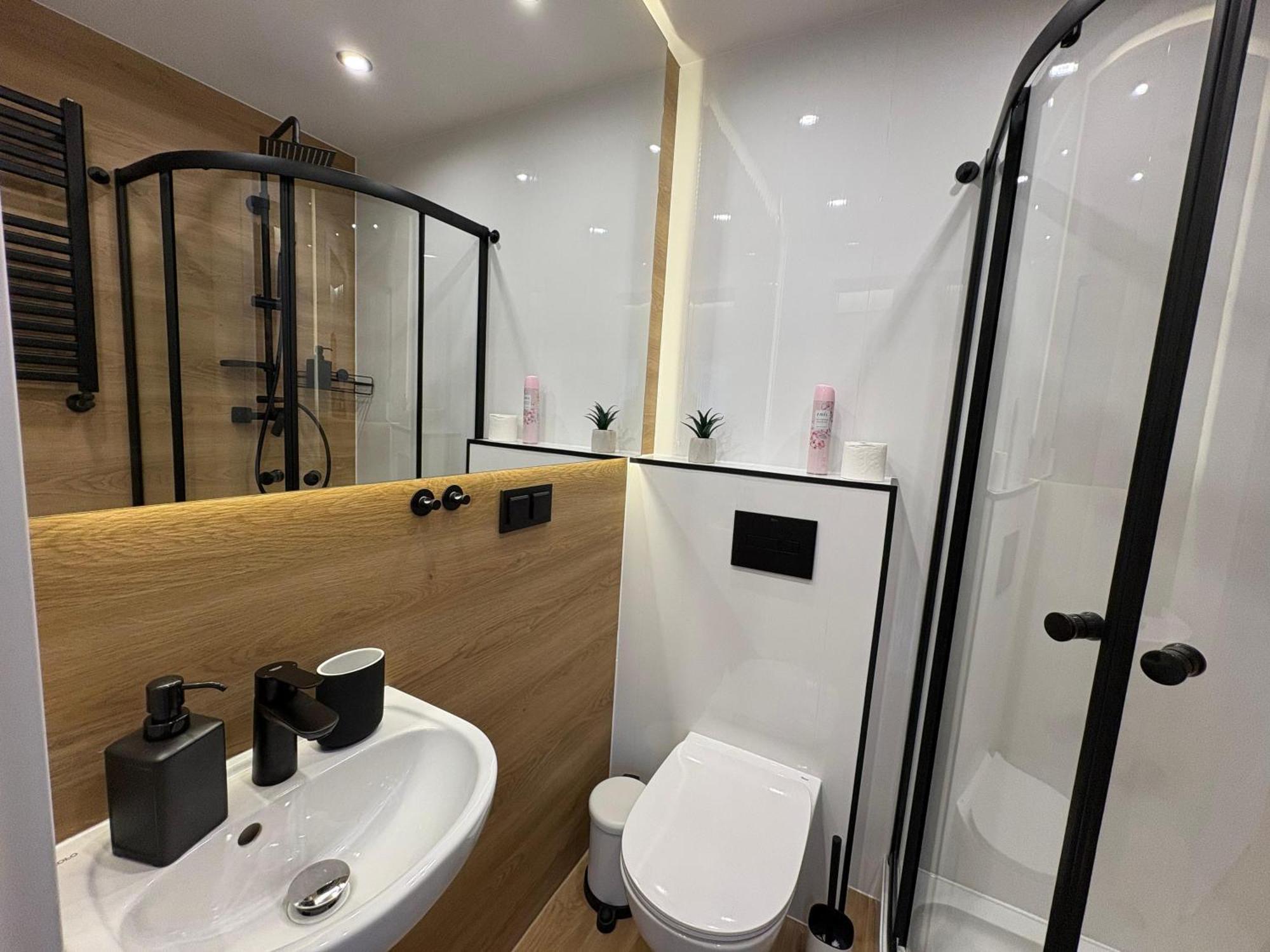 Stylowe Apartamenty W Centrum 브로츠와프 외부 사진